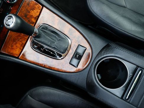 Used 2009 Mercedes-Benz CLK 350 Cabriolet image 32
