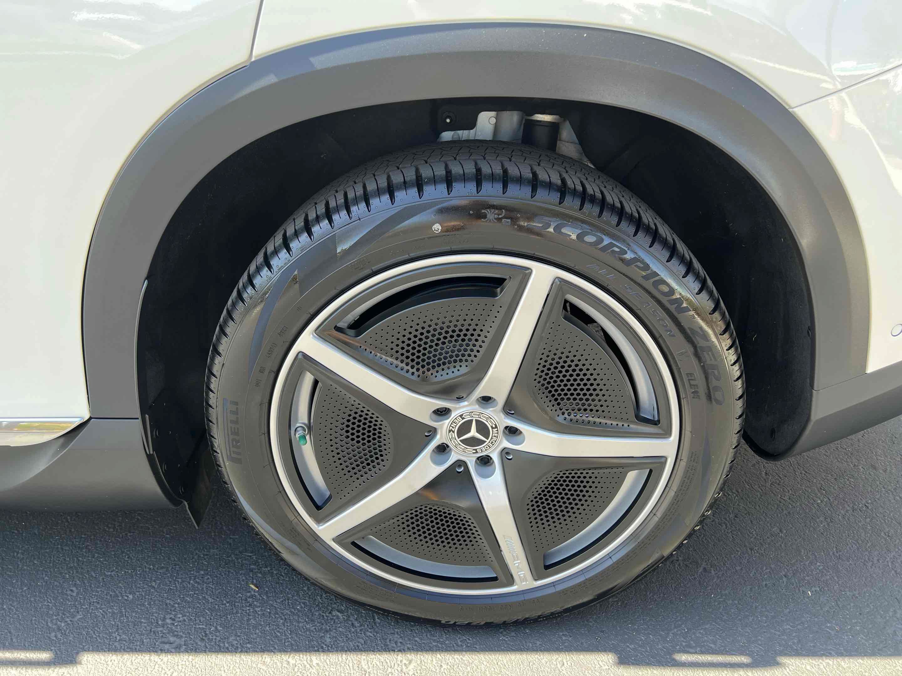 Used 2023 Mercedes-Benz EQE 350+ SUV w/ AMG Line Exterior Package image 76
