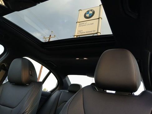 New 2026 BMW 330i Sedan w/ M Sport Package RWD image 28