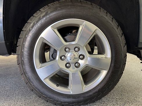 Used 2018 Chevrolet Silverado 1500 LT w/ All Star Edition image 26