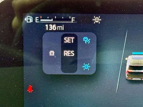 Used 2025 Ford Expedition Tremor image 34