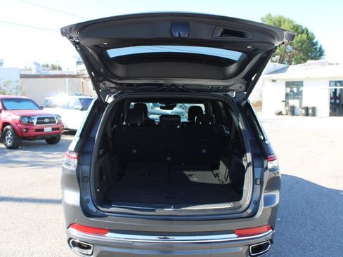 Used 2022 Jeep Grand Cherokee L Overland AWD/4WD image 12