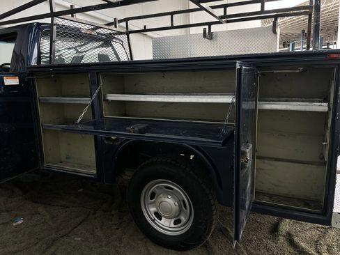 Used 2015 Ford F250 XL w/ Power Equipment Group image 17