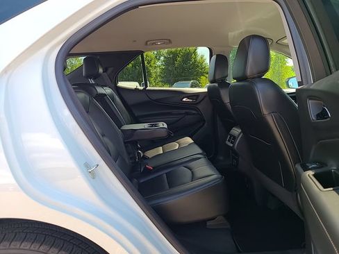 Used 2023 Chevrolet Equinox Premier AWD/4WD image 30