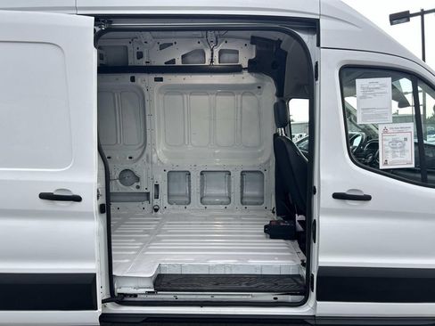 Used 2022 Ford Transit 250 148 High Roof RWD image 19