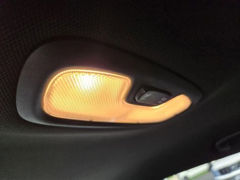 Used 2025 Buick Envista Preferred FWD image 30