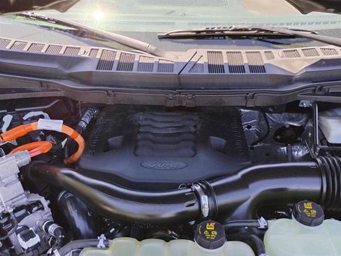 Used 2021 Ford F150 Lariat w/ Equipment Group 502A High AWD/4WD image 47