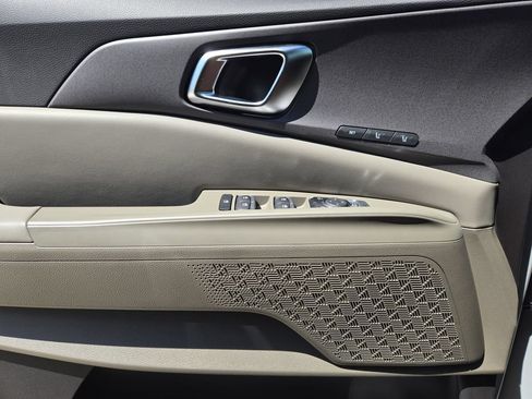 New 2026 Kia Carnival EX FWD image 18