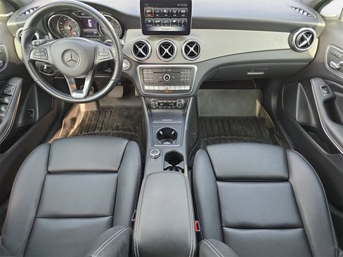 Used 2019 Mercedes-Benz GLA 250 4MATIC image 9