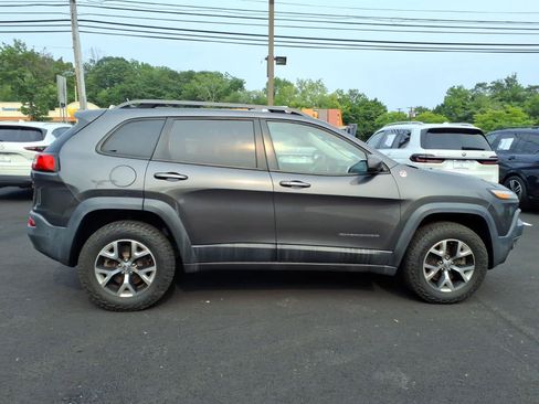 Used 2014 Jeep Cherokee Trailhawk w/ Technology Group AWD/4WD image 8