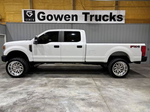 Used 2020 Ford F250 XL w/ Power Equipment Group AWD/4WD image 2