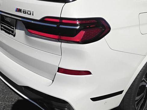 Used 2023 BMW X7 M60i w/ Executive Package image 9