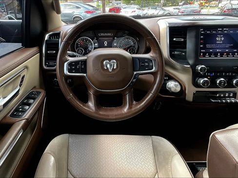 Used 2019 RAM 1500 Laramie RWD image 5