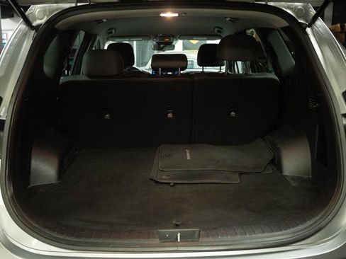 Used 2021 Hyundai Santa Fe SE image 7