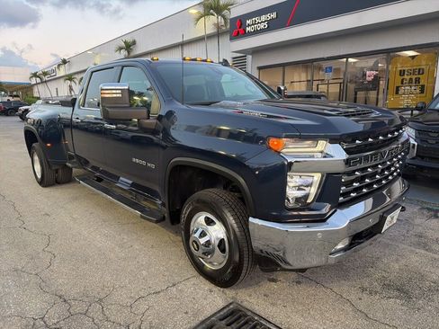 Used 2021 Chevrolet Silverado 3500 LTZ w/ LTZ Plus Package AWD/4WD image 3