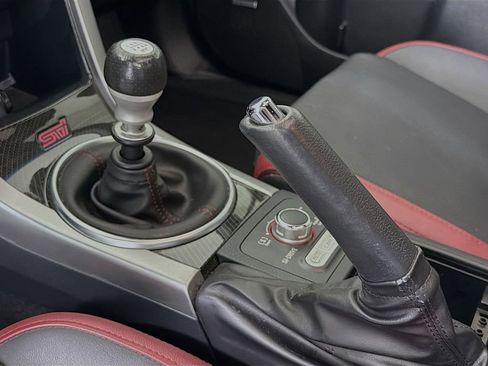 Used 2016 Subaru WRX STI Limited image 20