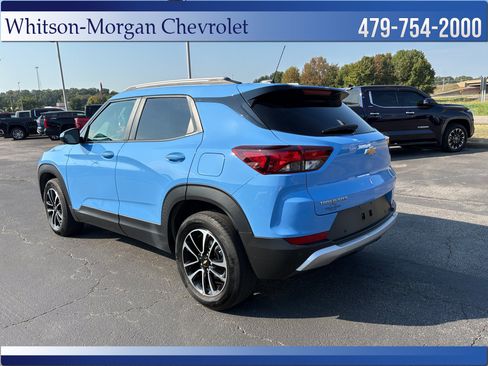 Used 2024 Chevrolet TrailBlazer LT w/ LT Cold Weather Package FWD image 7