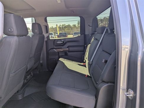 Used 2021 Chevrolet Silverado 1500 RST image 15