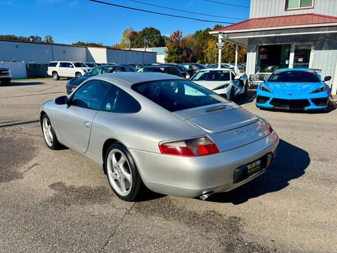 Used 2001 Porsche 911 Carrera 4 image 8