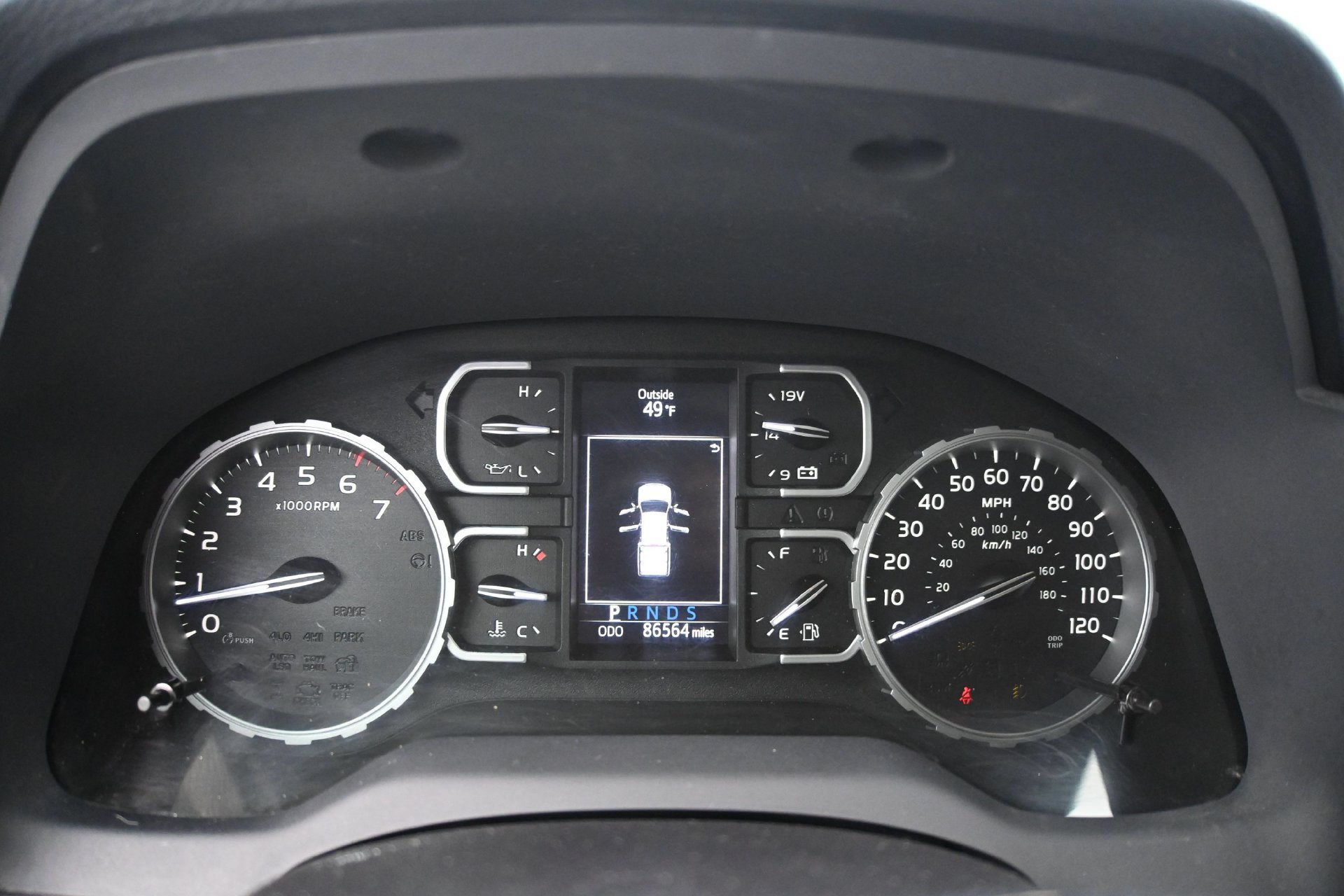 Used 2018 Toyota Tundra SR5 AWD/4WD image 24