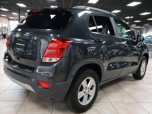 Used 2018 Chevrolet Trax LT AWD/4WD image 6