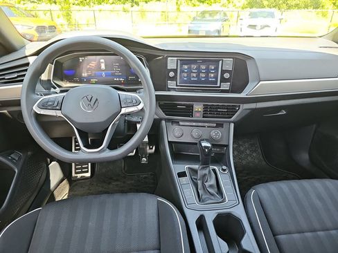 Certified 2023 Volkswagen Jetta Sport FWD image 12