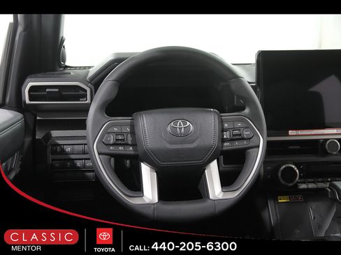 Used 2026 Toyota 4Runner Limited AWD/4WD image 7