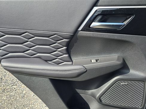 New 2025 Mitsubishi Outlander AWD image 26