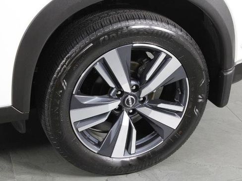 Certified 2024 Nissan Rogue SL w/ SL Premium Package FWD image 13