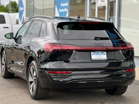Used 2024 Audi Q8 e-tron Premium AWD/4WD image 34