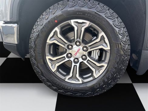 New 2026 GMC Sierra 1500 SLE w/ X31 Off-Road Package image 14