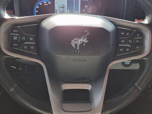 Used 2022 Ford Bronco Badlands AWD/4WD image 17