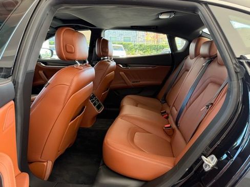 Certified 2022 Maserati Quattroporte Modena RWD image 11