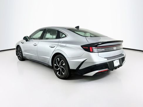 Used 2025 Hyundai Sonata SEL FWD image 5
