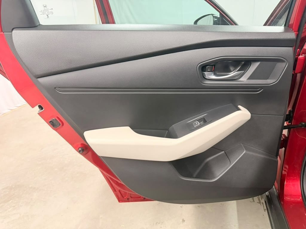 Certified 2025 Honda Accord SE image 30