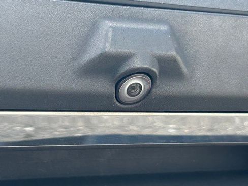 Certified 2021 Ford F450 Platinum w/ FX4 Off-Road Package image 28