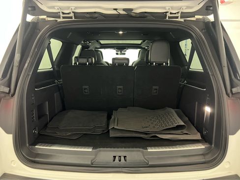 Used 2023 Lincoln Navigator L Reserve w/ Equipment Group 201A image 14