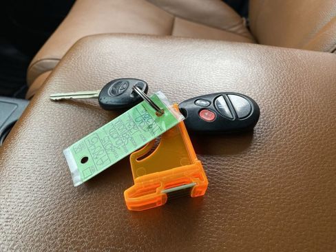 Used 2015 Toyota Sequoia Platinum image 33