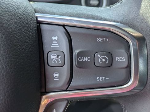 Used 2025 RAM 1500 Laramie w/ Sport Appearance Package AWD/4WD image 9