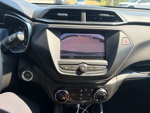 Used 2022 Chevrolet TrailBlazer LT AWD/4WD image 17