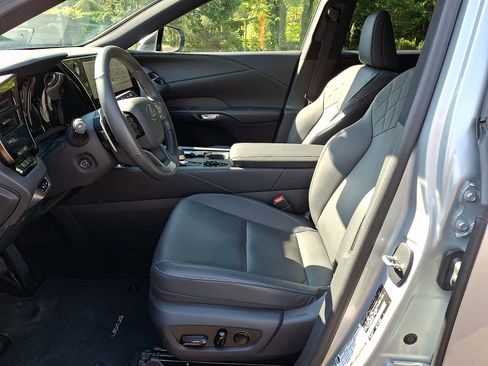 Used 2023 Lexus RX 350 Premium w/ Cold Area Package AWD/4WD image 14