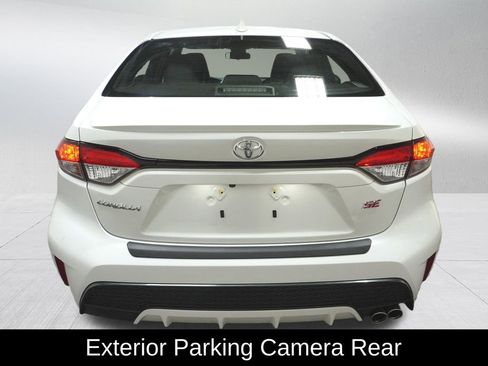 Used 2021 Toyota Corolla SE w/ Carpet Mat Package (TMS) image 5