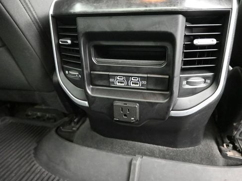 Used 2021 RAM 1500 Big Horn image 10