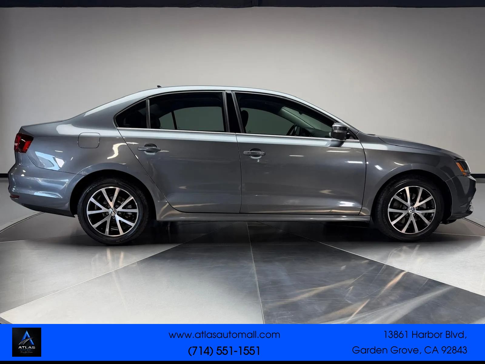 Used 2018 Volkswagen Jetta SE FWD image 6