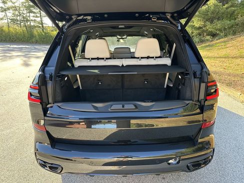 New 2026 BMW X7 M60i image 24