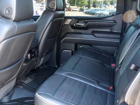 Used 2023 GMC Sierra 1500 AT4X AWD/4WD image 17