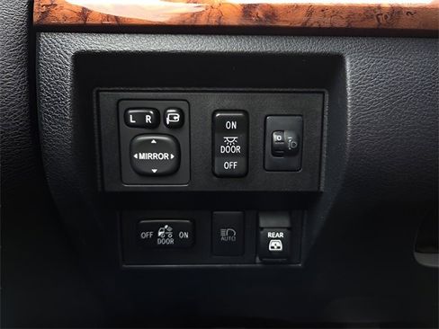 Used 2019 Toyota Tundra 1794 Edition image 23