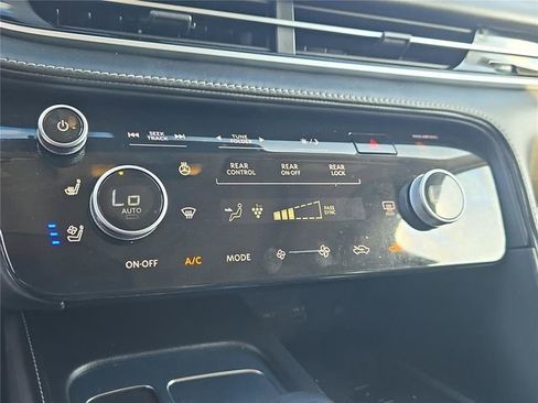 Used 2022 INFINITI QX60 Sensory w/ Cargo Package AWD/4WD image 21