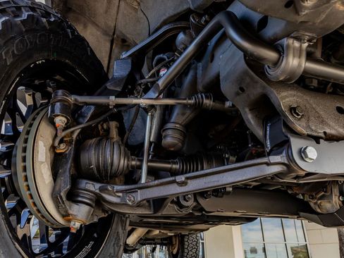 Used 2024 GMC Sierra 2500 AT4 w/ AT4 Premium Plus Package image 14