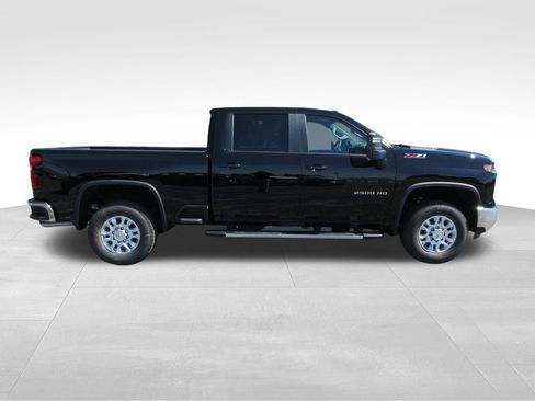 New 2026 Chevrolet Silverado 2500 LT w/ All Star Edition AWD/4WD image 6